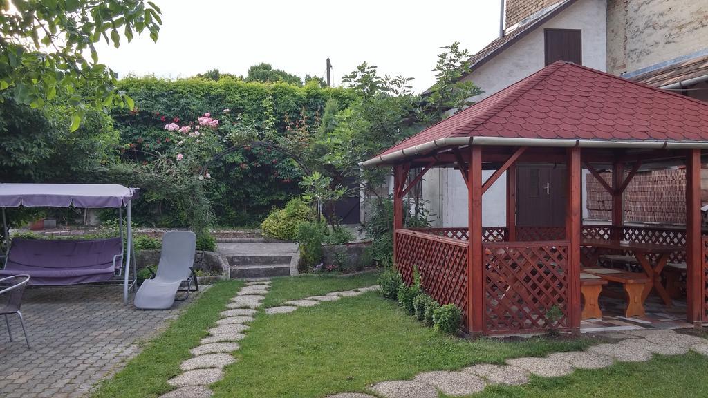 Szekely Vendeghaz Hotel Естергом Екстериор снимка